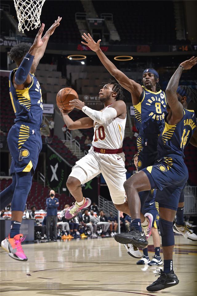 尽管詹姆斯 尽管詹姆斯