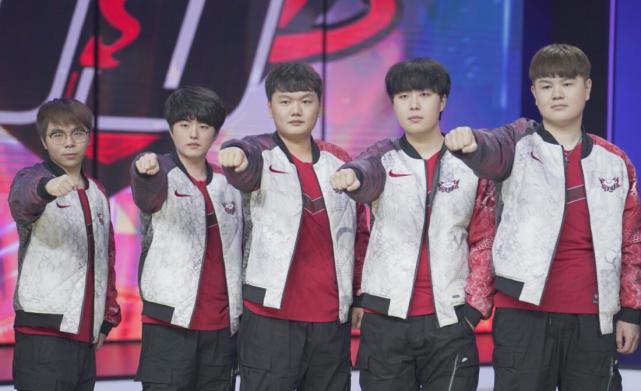 与红色文化 与红色文化